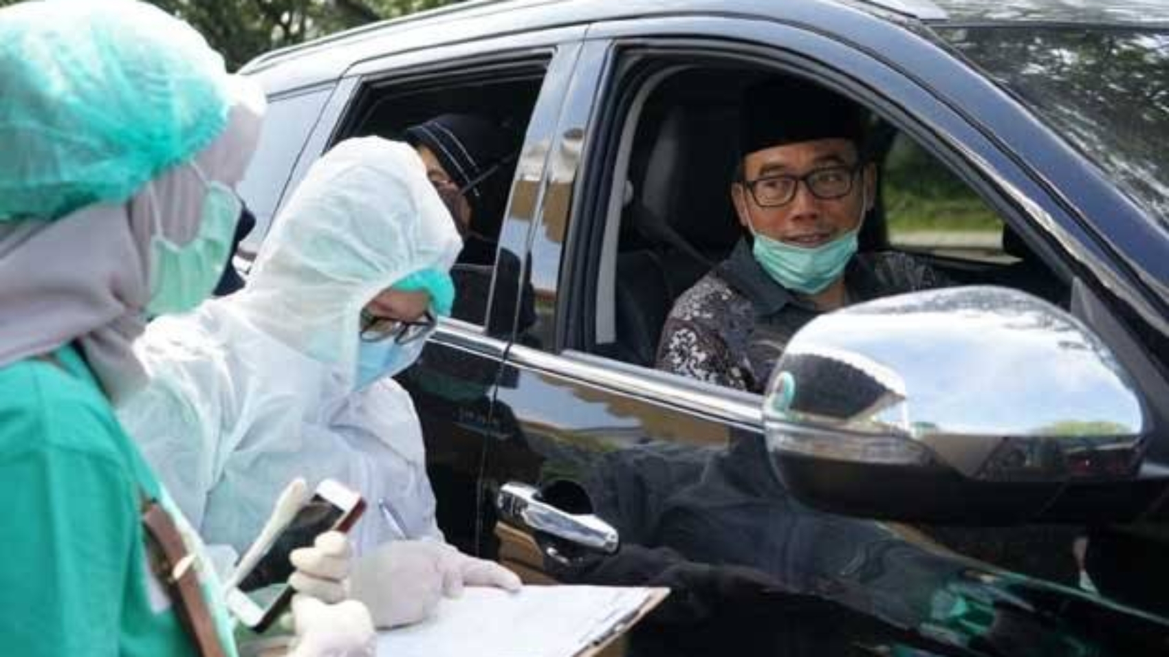 gandeng-3-instansi-anggota-dprd-dki-gelar-rapid-test-untuk-warga-kayu-putih-etn