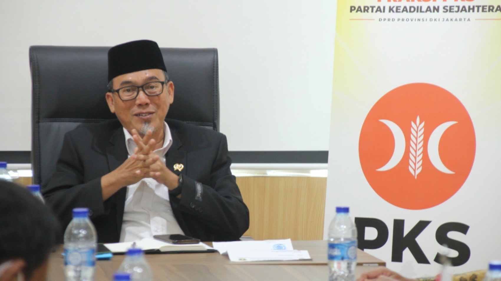 PKS Balas PDIP soal JIS: Renovasi Bukan Berarti Bangunan Gagal!