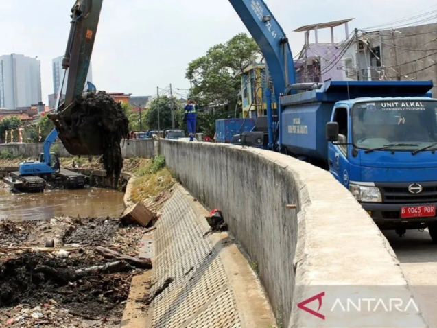 Heru didesak lebih komprehensif tangani banjir di Jakarta